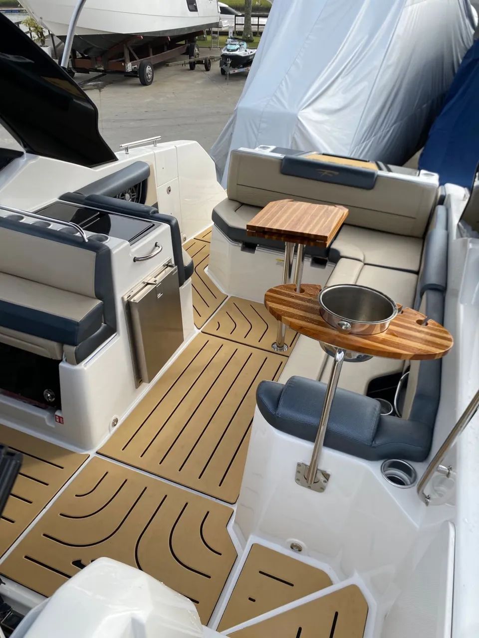 Focker 300 Gran Turismo - 2024 x1 Mercruiser 350 HP ñ Phantom Fs Nx Real Triton Armada - Foto 4
