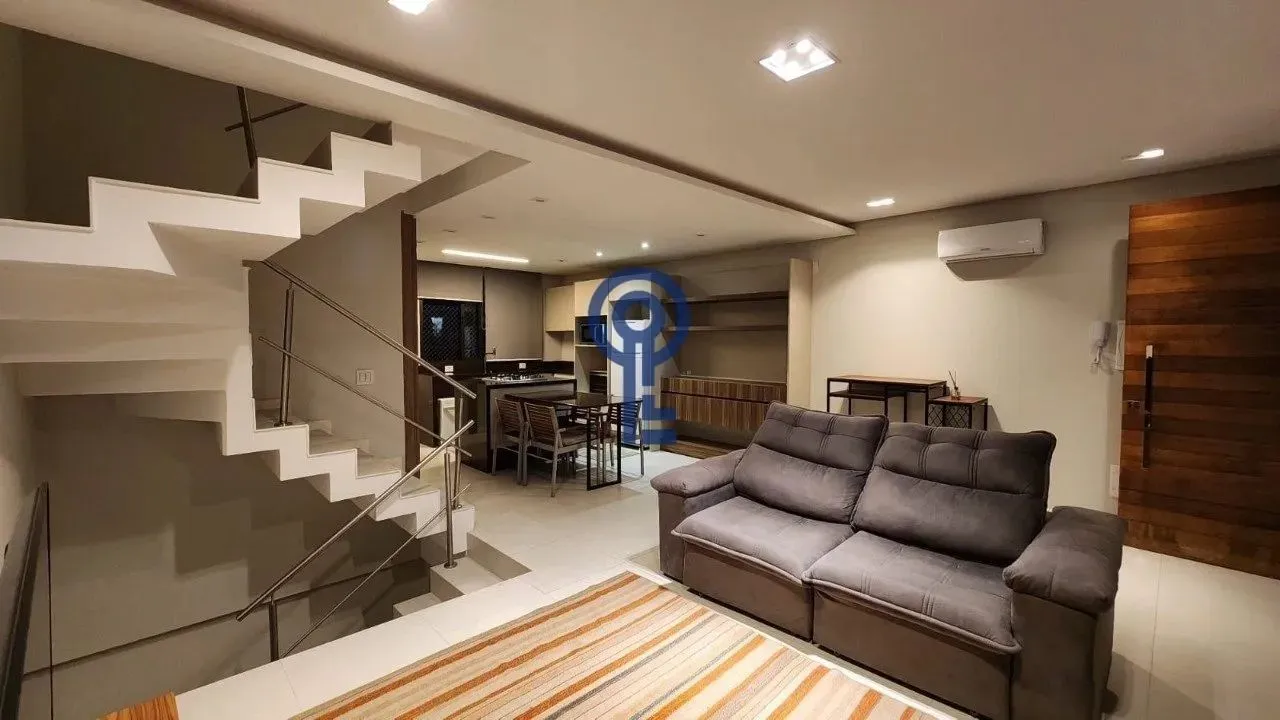 Casa mobiliada em condomínio fechado na Lagoa da Conceição