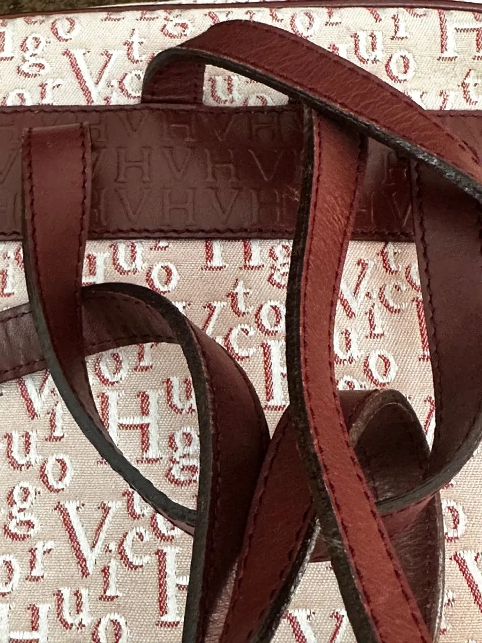 Mochila Victor Hugo - Jacquard - Rosa e Vinho - Foto 3