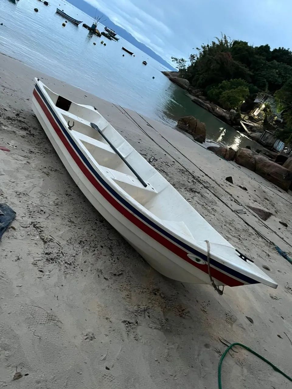 Barco de fibra com motor Johnson de 15hp  - Foto 6