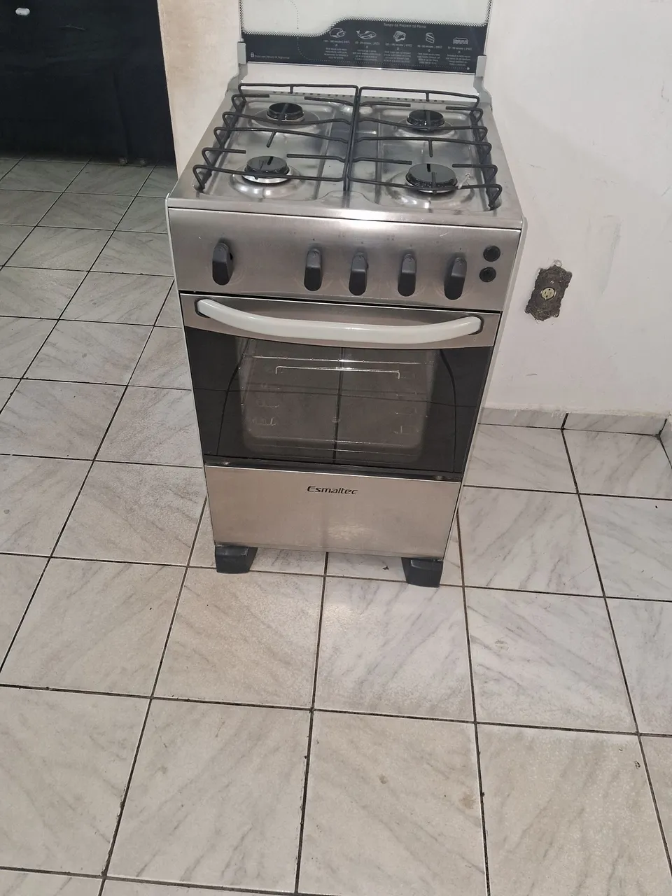 Vendo fogão esmaltec manual funcionando perfeitamente forno tudo ok inox