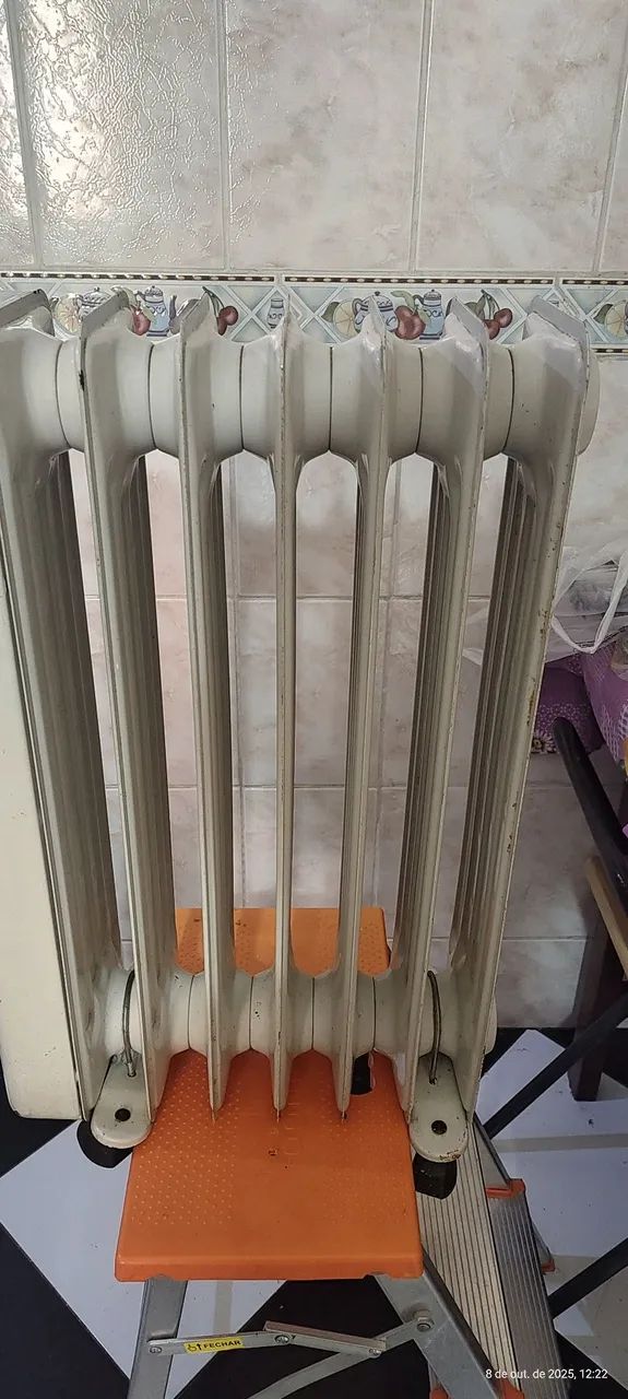 AQUECEDOR À ÓLEO DE LONGHI - Foto 3