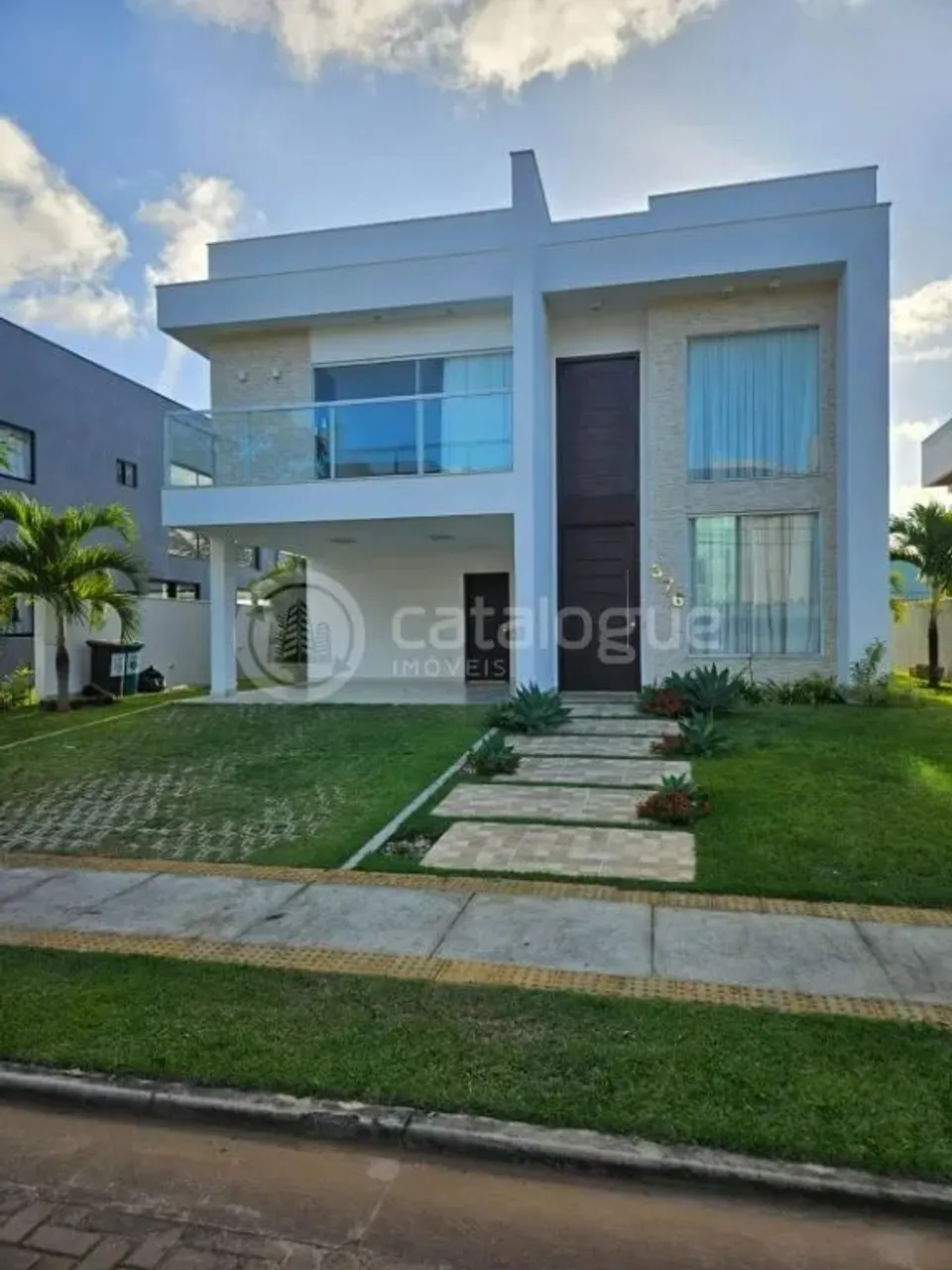 Alphaville - Luxuosa casa de 3 suítes à venda e locação no Condomínio do Pium, em Parnamir