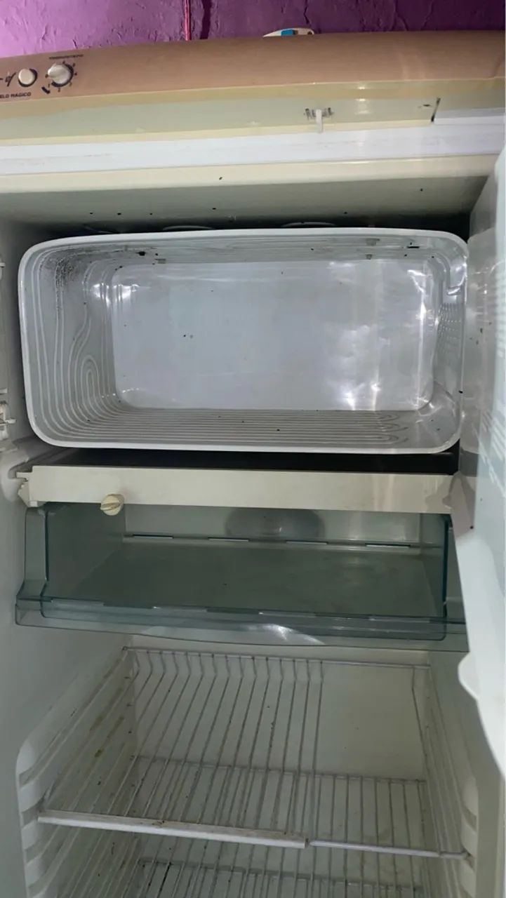geladeira electrolux com defeito  - Foto 2