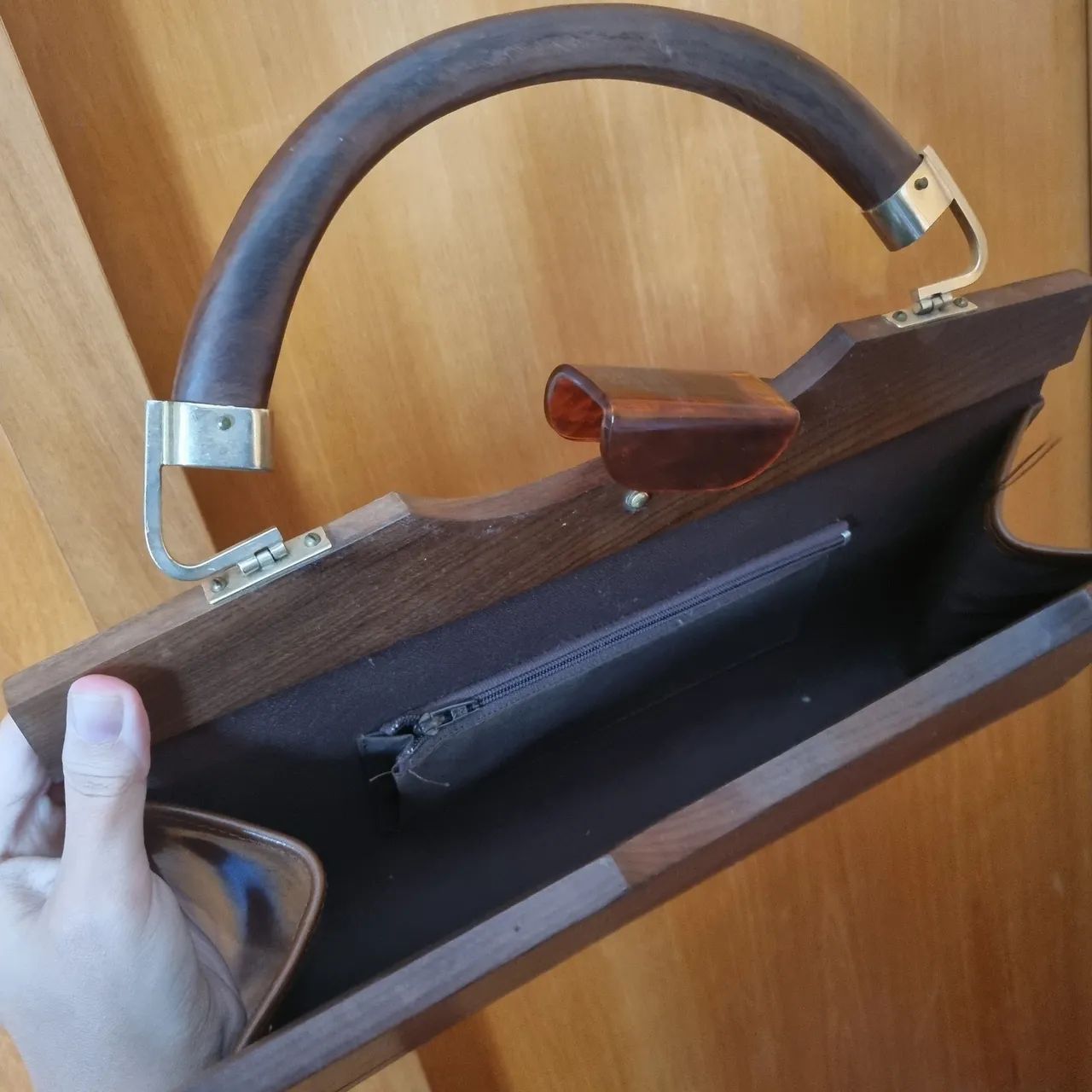 Bolsa de Madeira de lei e couro NUNCA USADA - Foto 3
