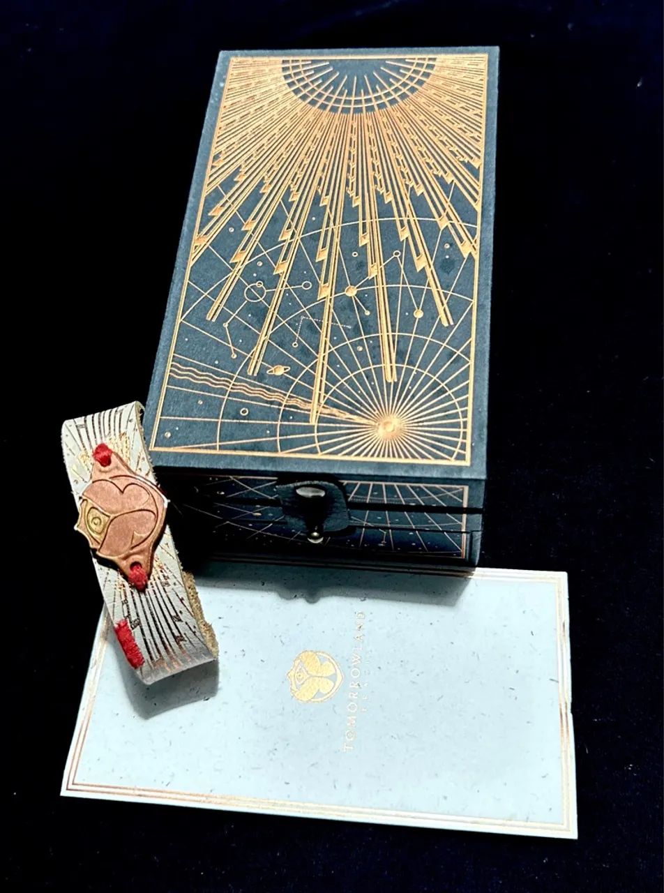 PROMO: Case e pulseira camarote Tomorrowland Brasil 2023 - Foto 2