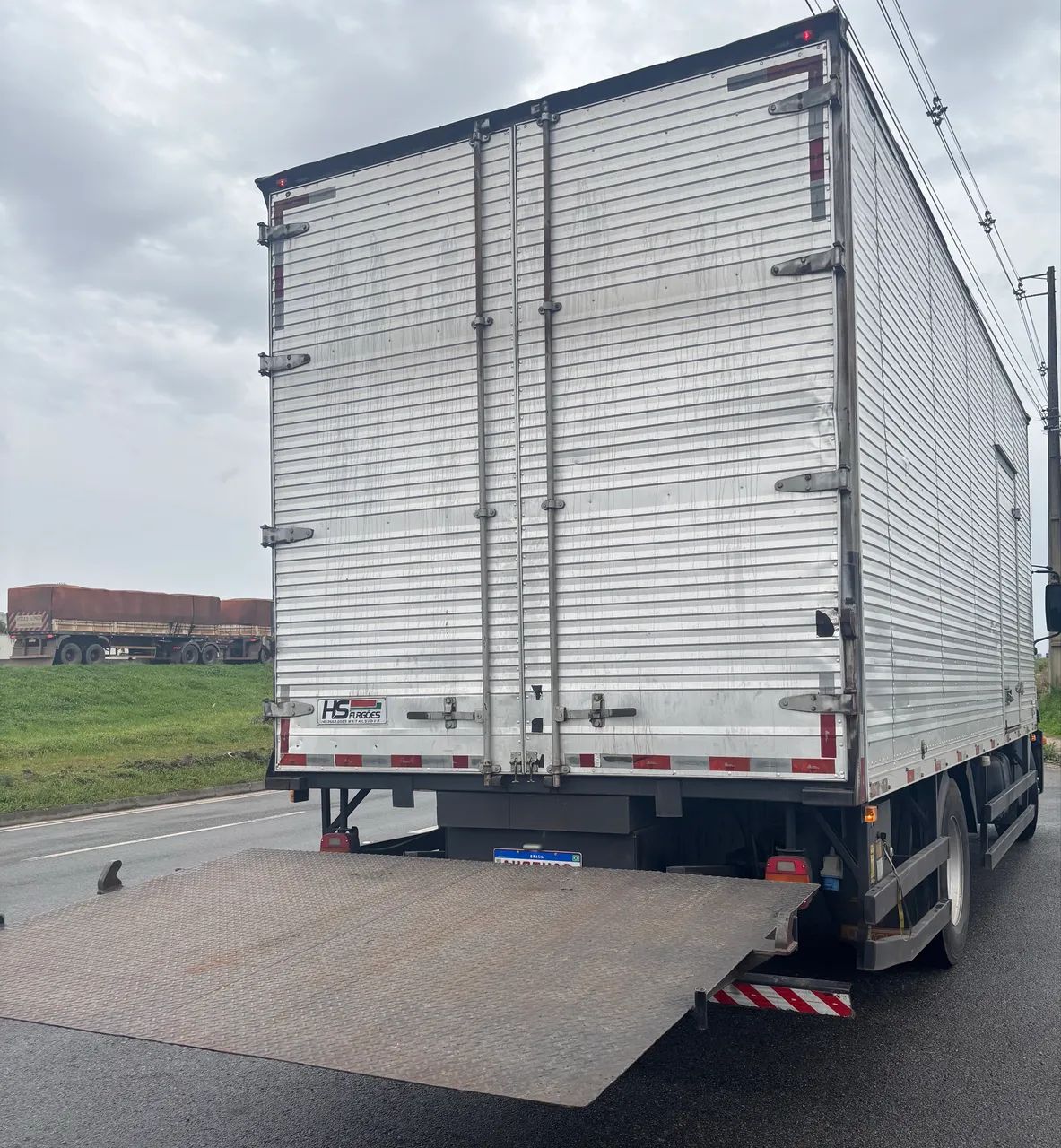 Plataforma elevada para FRETE VIAGEM,van,utilitários  - Foto 2