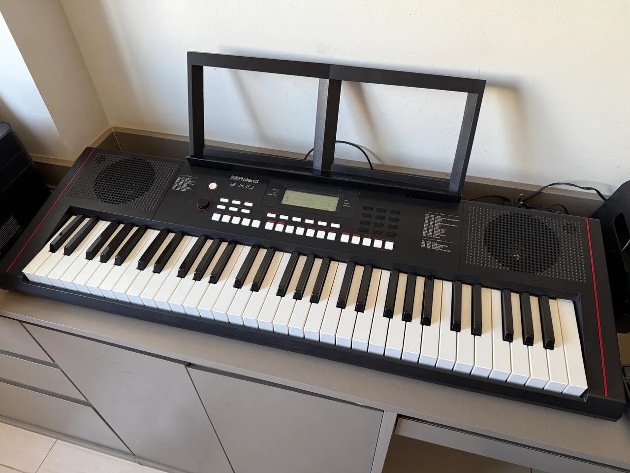 Teclado Roland E-X10 - Instrumentos musicais - Guará II, Brasília