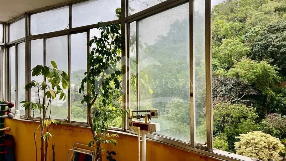 Amplo e elegante apartamento com vista livre e sol da manhã - Foto 2