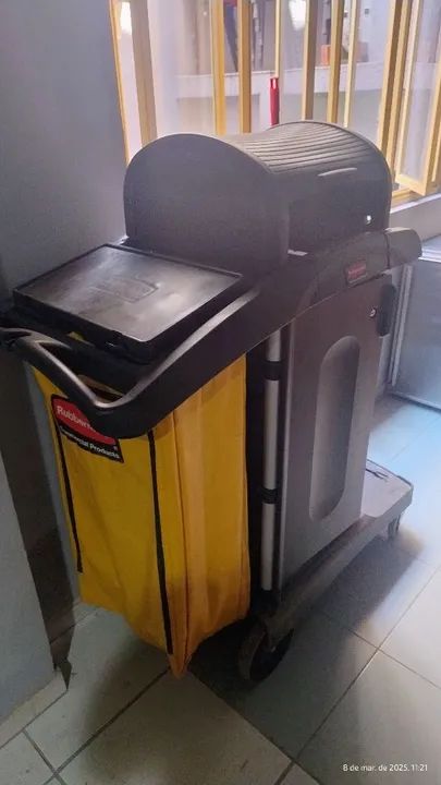 Carrinho de limpeza - Ideal para empresas!