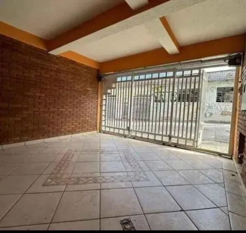 Vendo esta casa no Riacho fundo