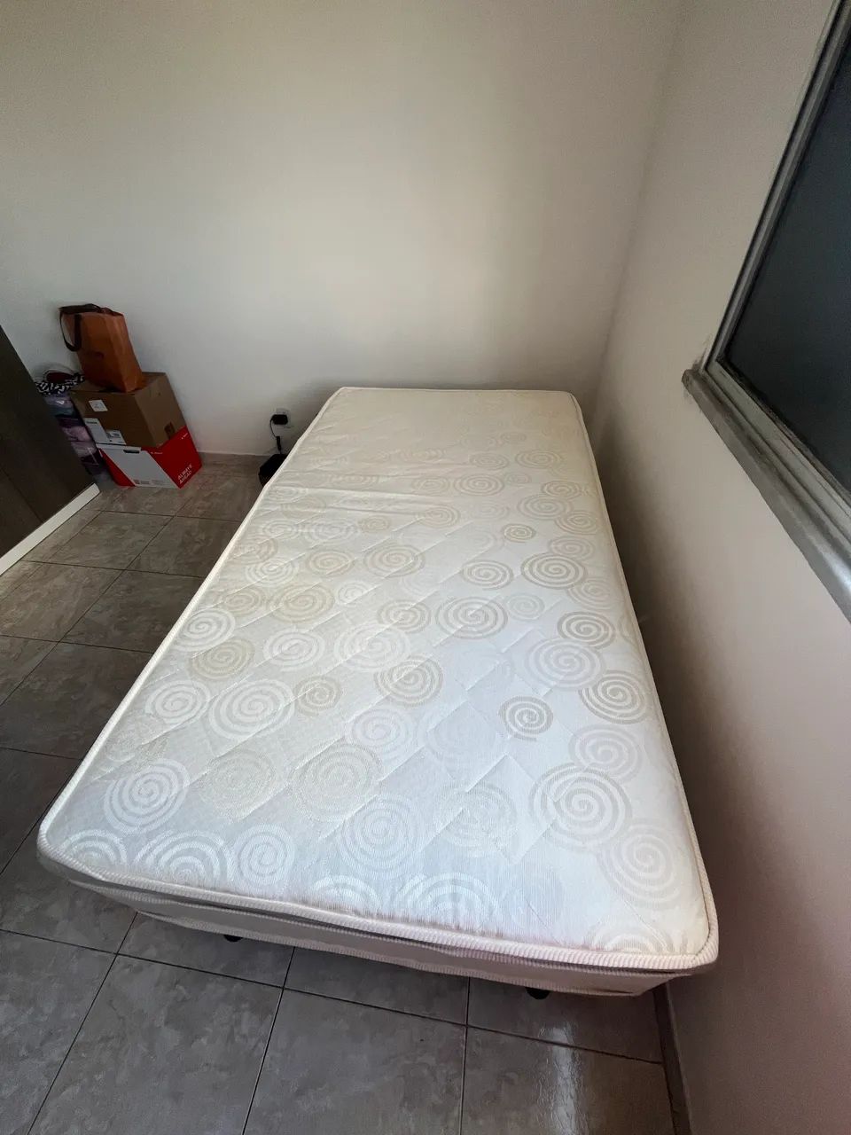 Cama Solteirão sem marcas de Uso - Foto 2