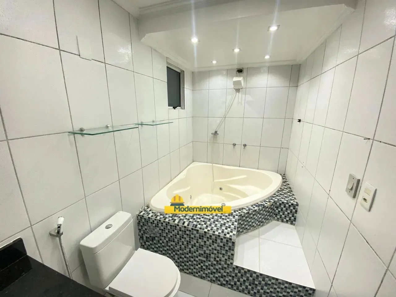 Condomínio Altos de Flores| 4qrts | modulados | climatização | área de lazer com piscina