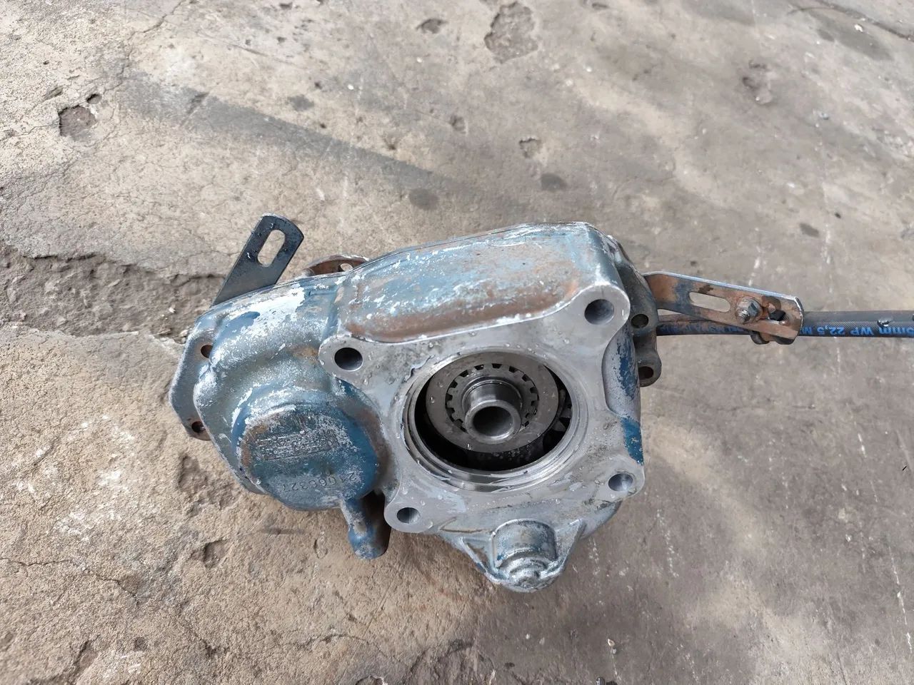 Tomadas de Força para Volvo FH FM Automático C/ Eixo A - Foto 2