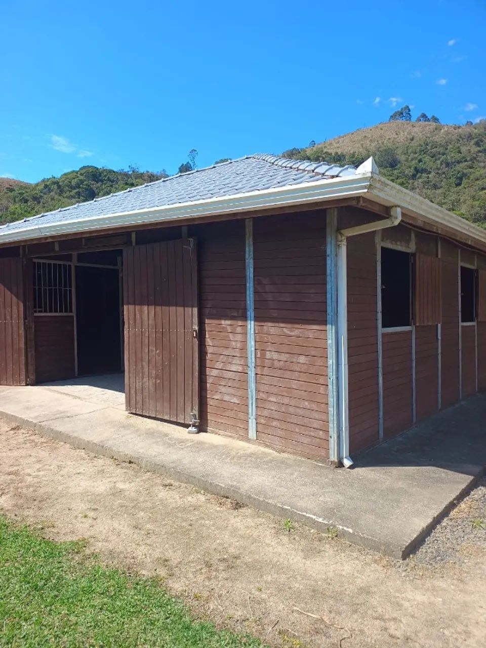 Estrebaria com 12 Cocheiras - Foto 3