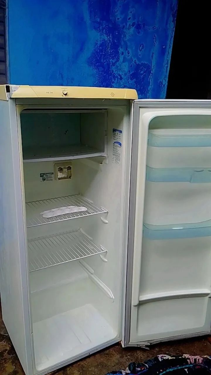 geladeira eletrolux RE26 - Foto 3
