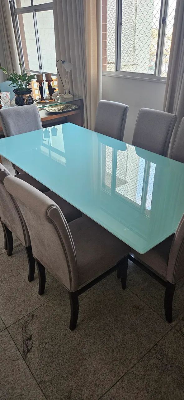 Conjunto de Mesa de Jantar 08 lugares e 08 cadeiras