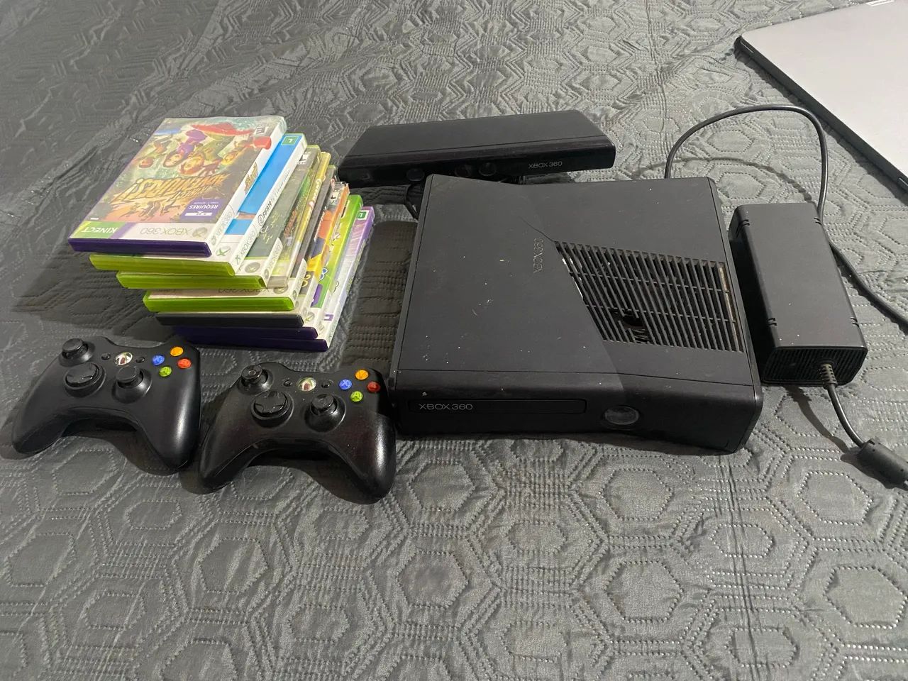 Vendo -Xbox 360 Slim