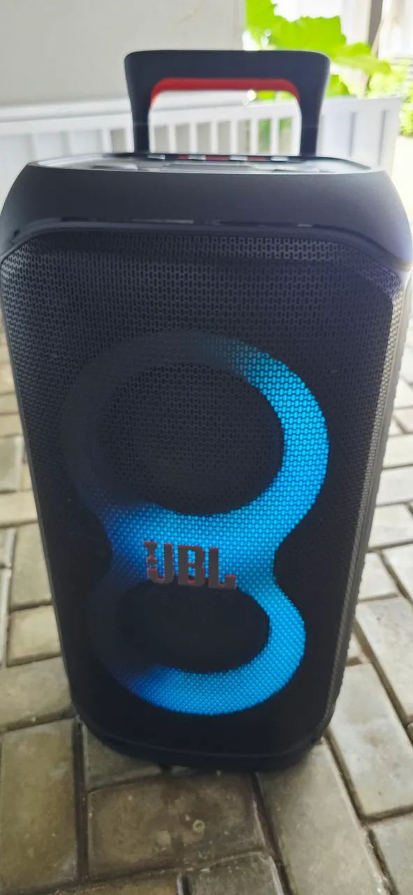 Caixa jbl partbox 320