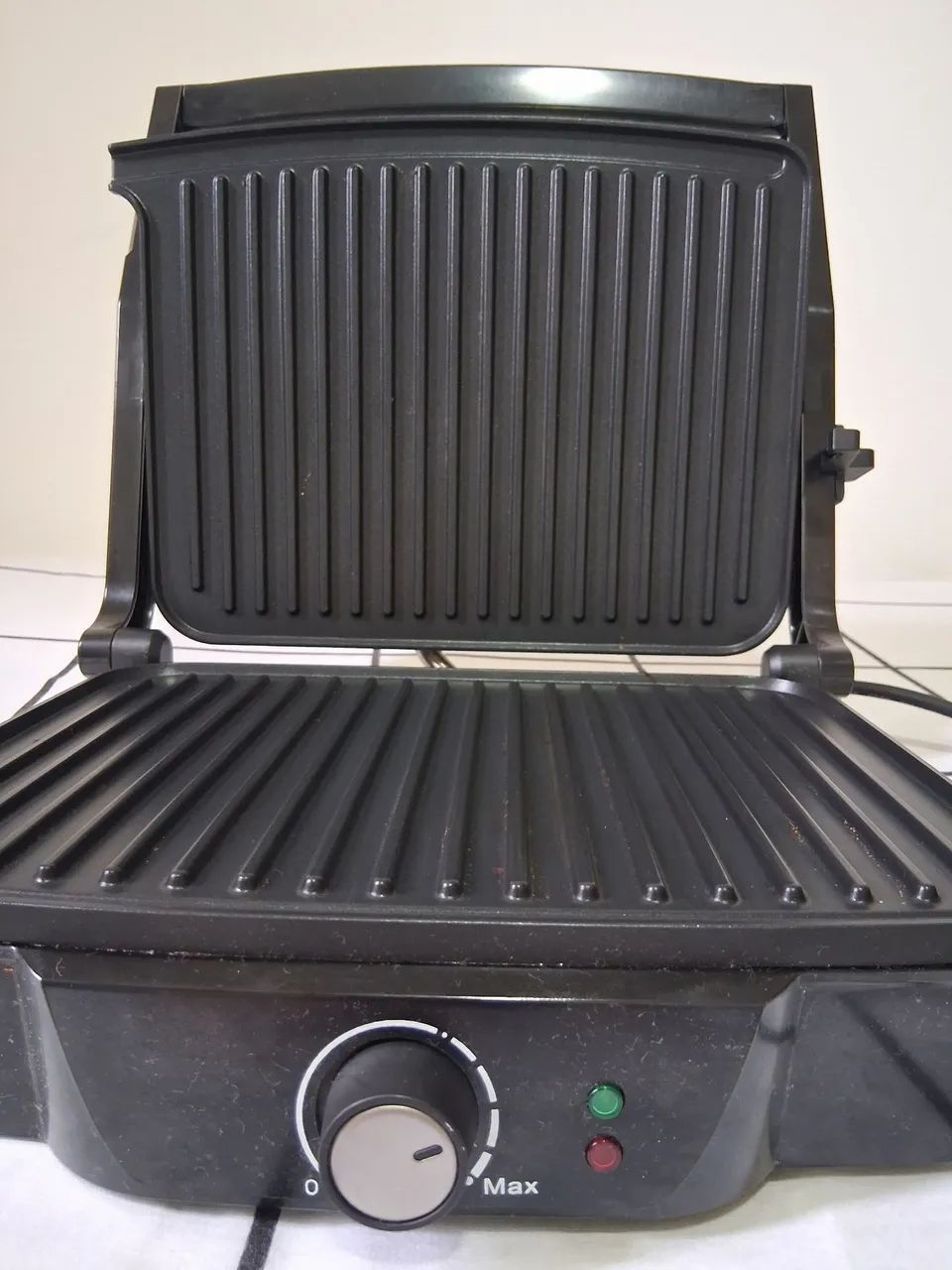 GRILL  PRESS BRITÂNIA   R$ 140 REAIS  - Foto 3