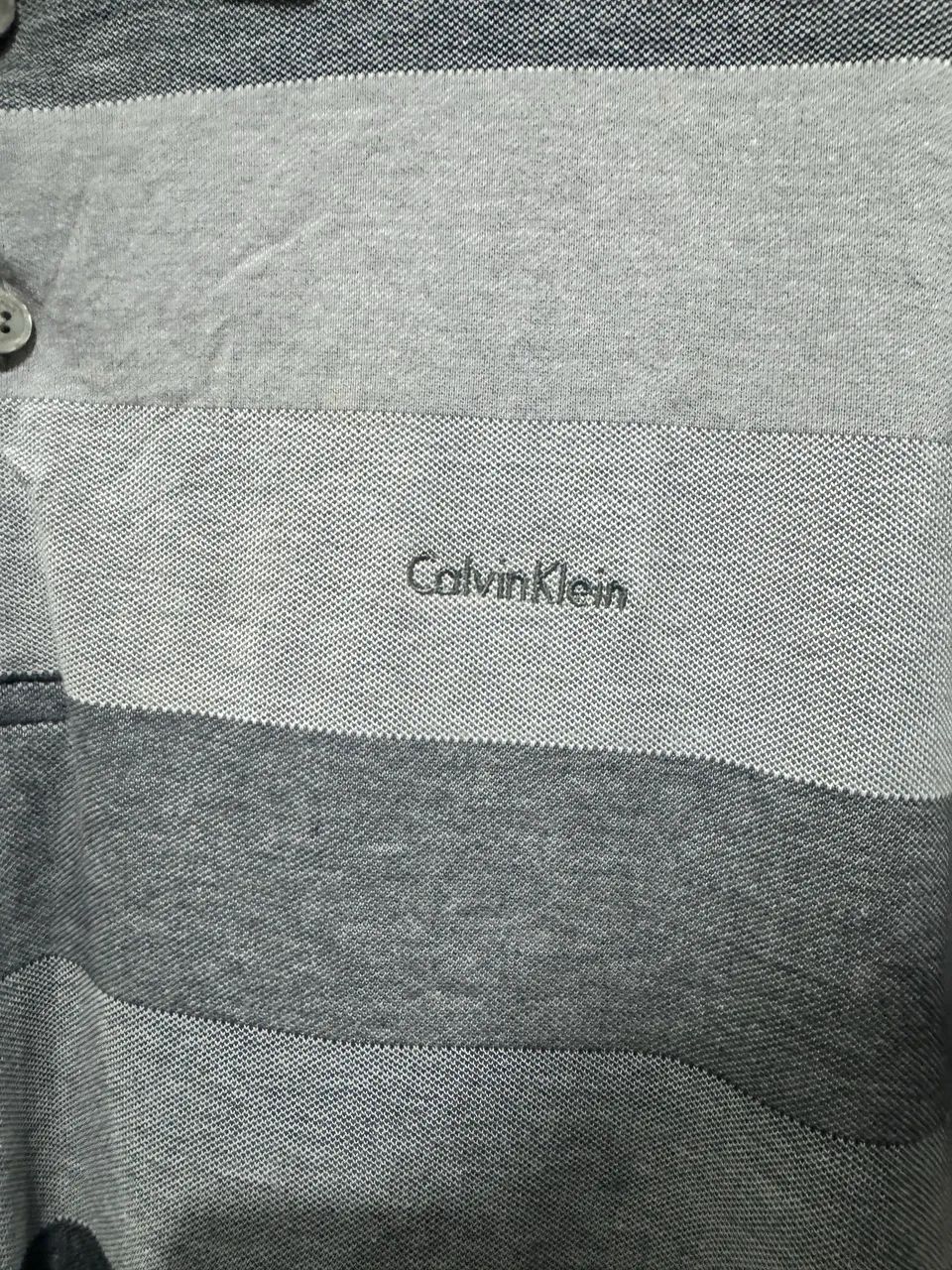 Camisa Polo Calvin Klein cinza - Foto 4