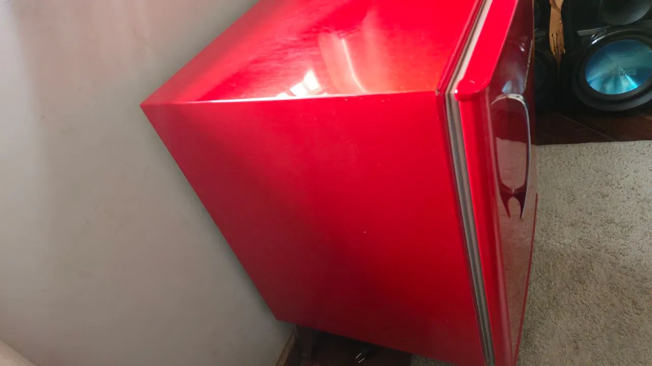 Frigobar retro vermelho (aceito cartão)  - Foto 3