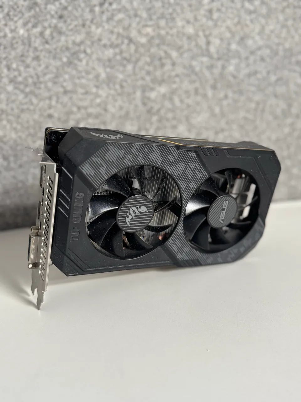 GTX 1650 Tuf - Foto 2