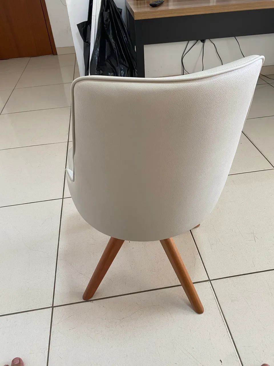 Vendo 2 poltronas em estado de nova - Foto 4
