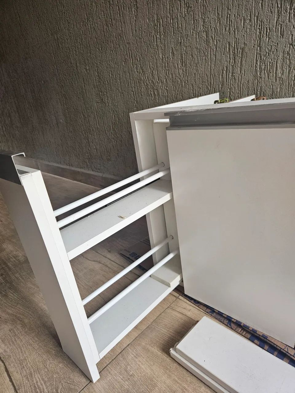 Tampo granito branco para banheiro com armario e torneira  - Foto 4