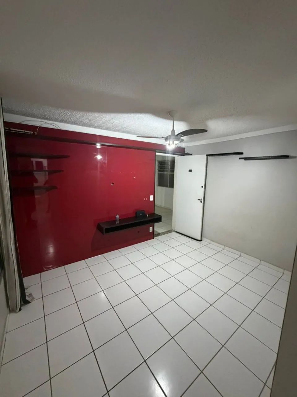 Alugo Apartamento/ Residencial Rubi C