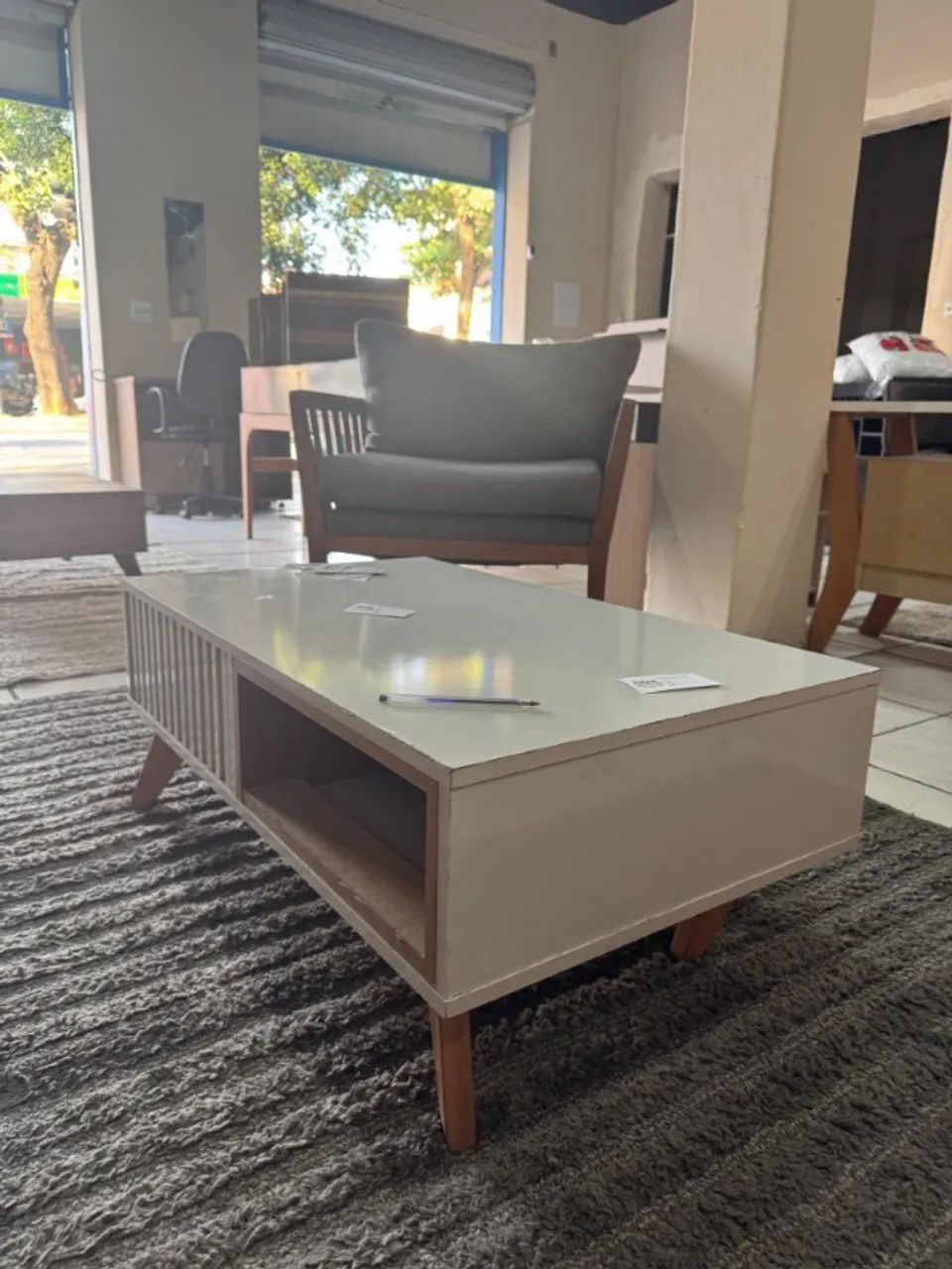 OPORTUNIDADE! MESA DE CENTRO OFF-WHITE  - Foto 2