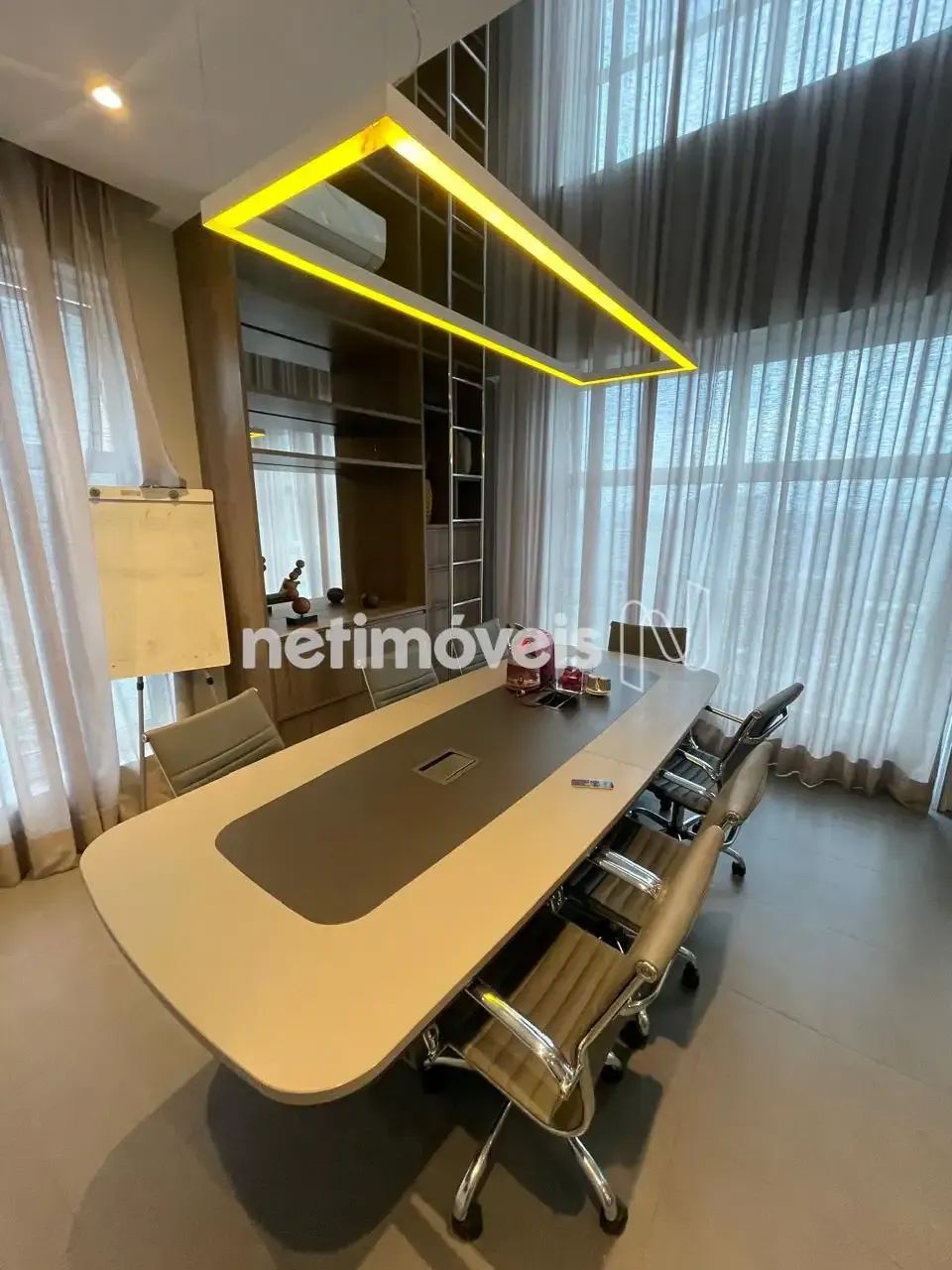 Conjunto Duplex (mezanino) - Mobiliado - Para locação - Eixo Chucri Zaidan
