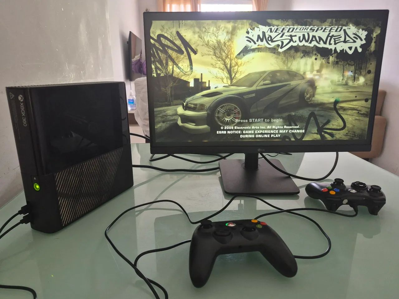 Xbox 360 com cem jogos - Foto 2