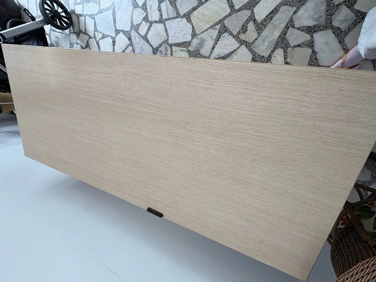 Escrivaninha/Mesa de Escritório com Gaveteiro e Chave - Foto 3