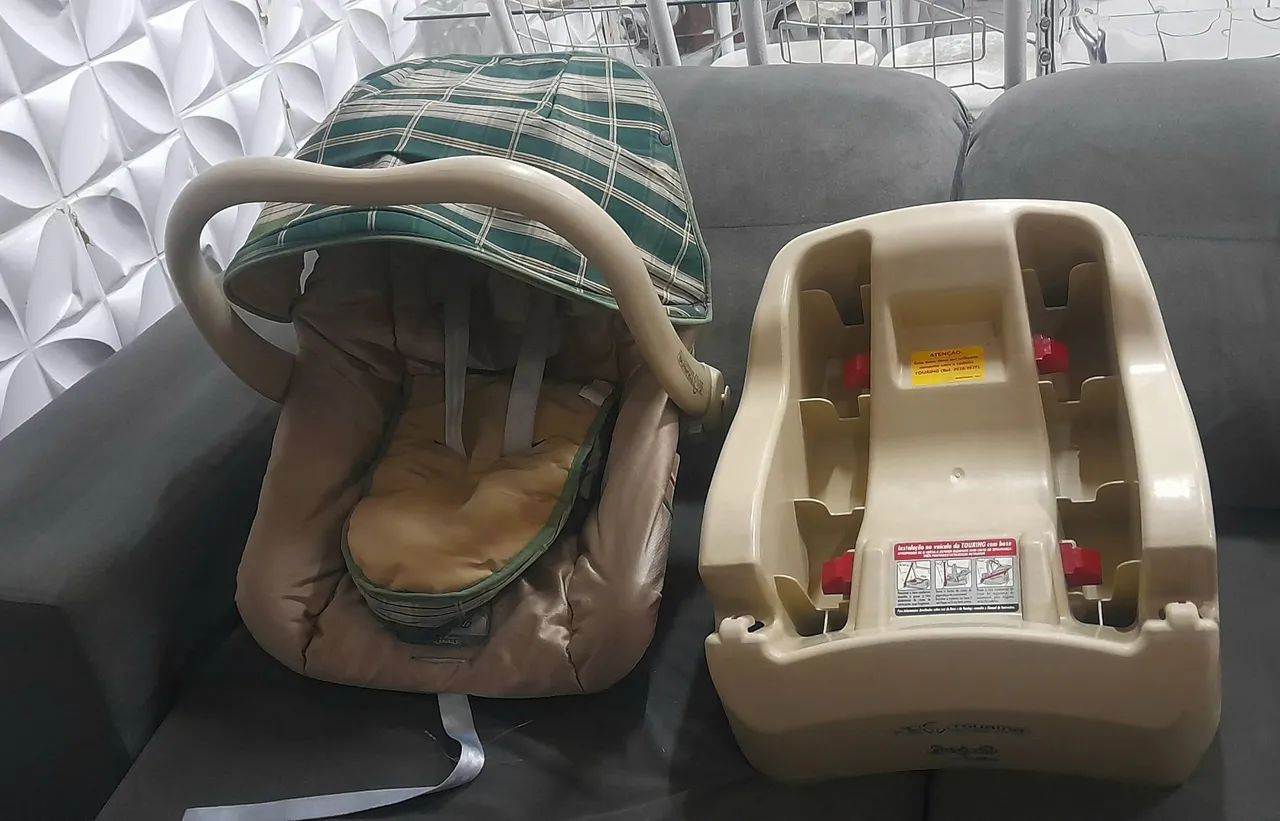 Bebê conforto com base de (0 a 13kg)