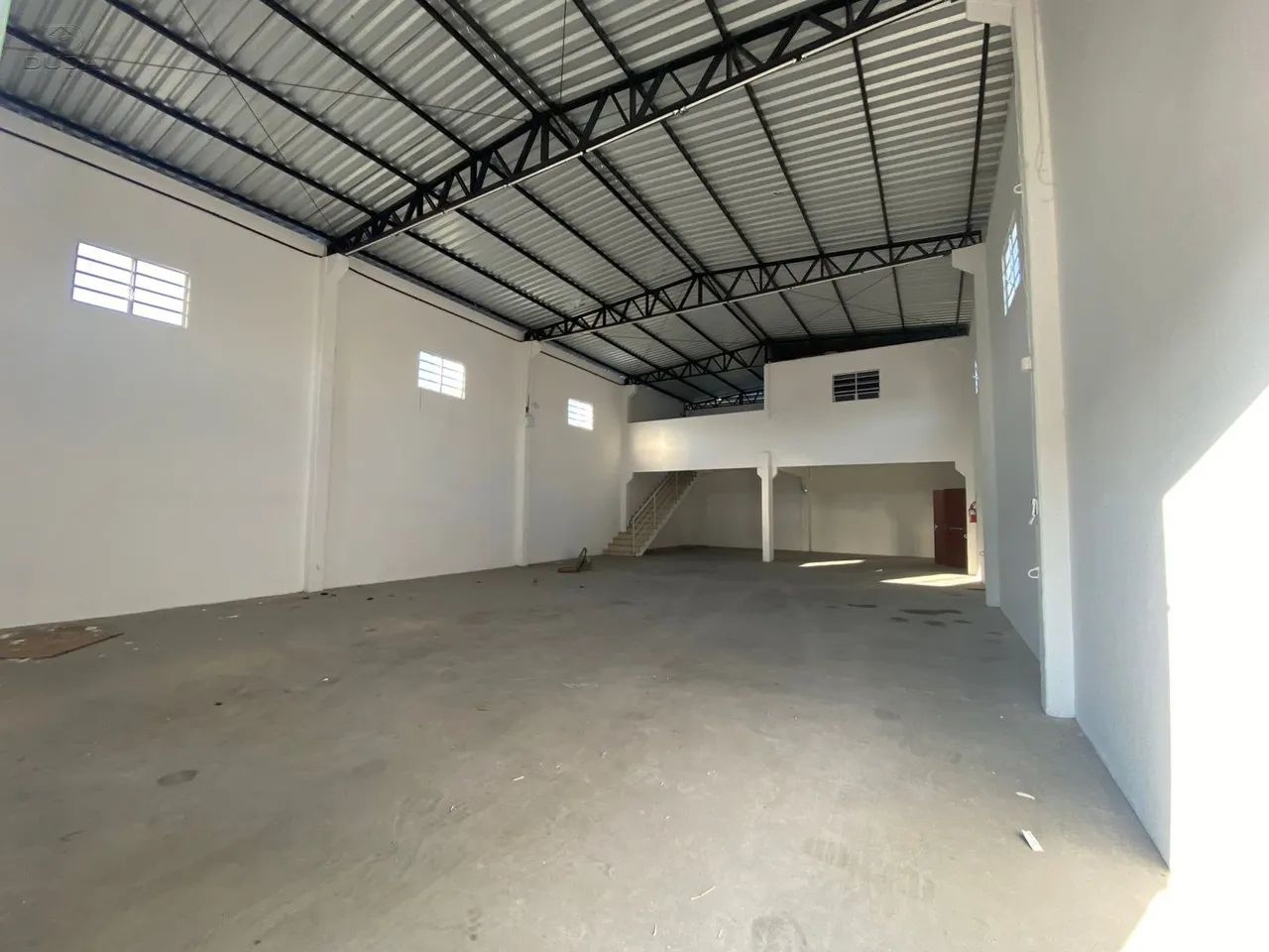 Galpão comercial com 270 m², próximo a via rápida - Foto 4