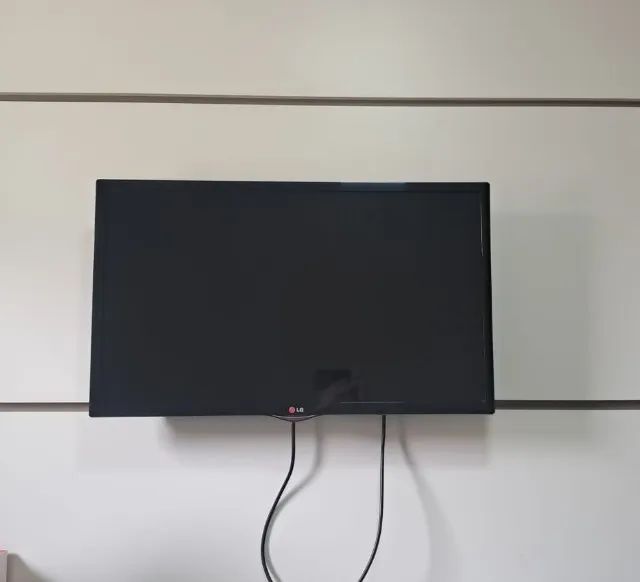 TV LG Smart 32" HD - Funcionando Perfeitamente - R$ 500 - Foto 3