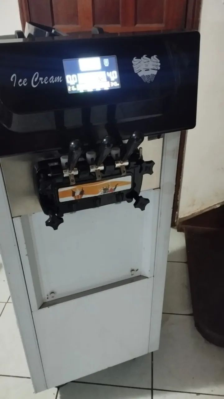 Máquina de sorvete expresso. - Foto 2