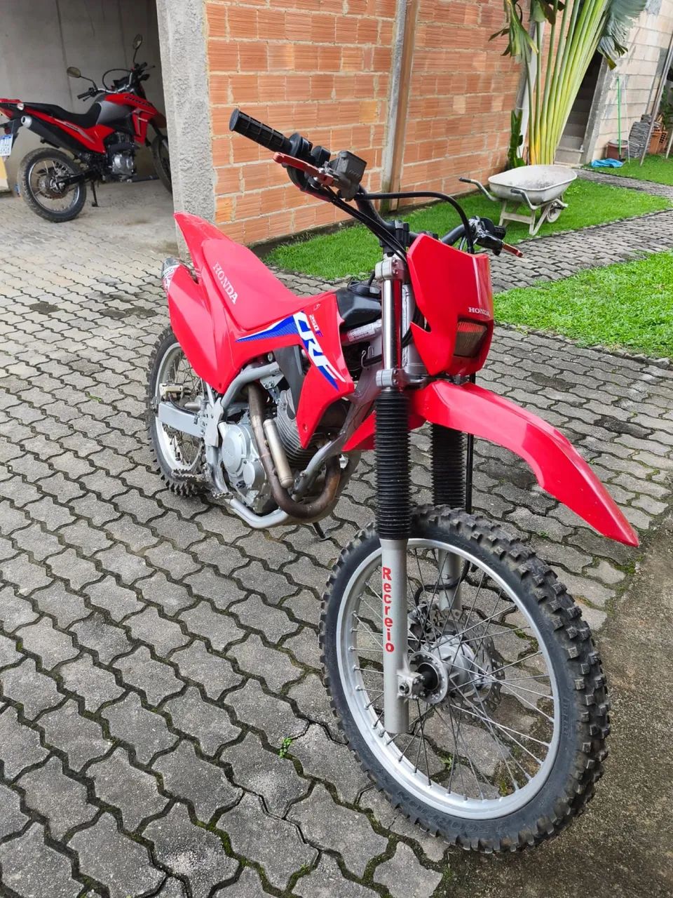 CRF 250 Sem trilhas  - Foto 2