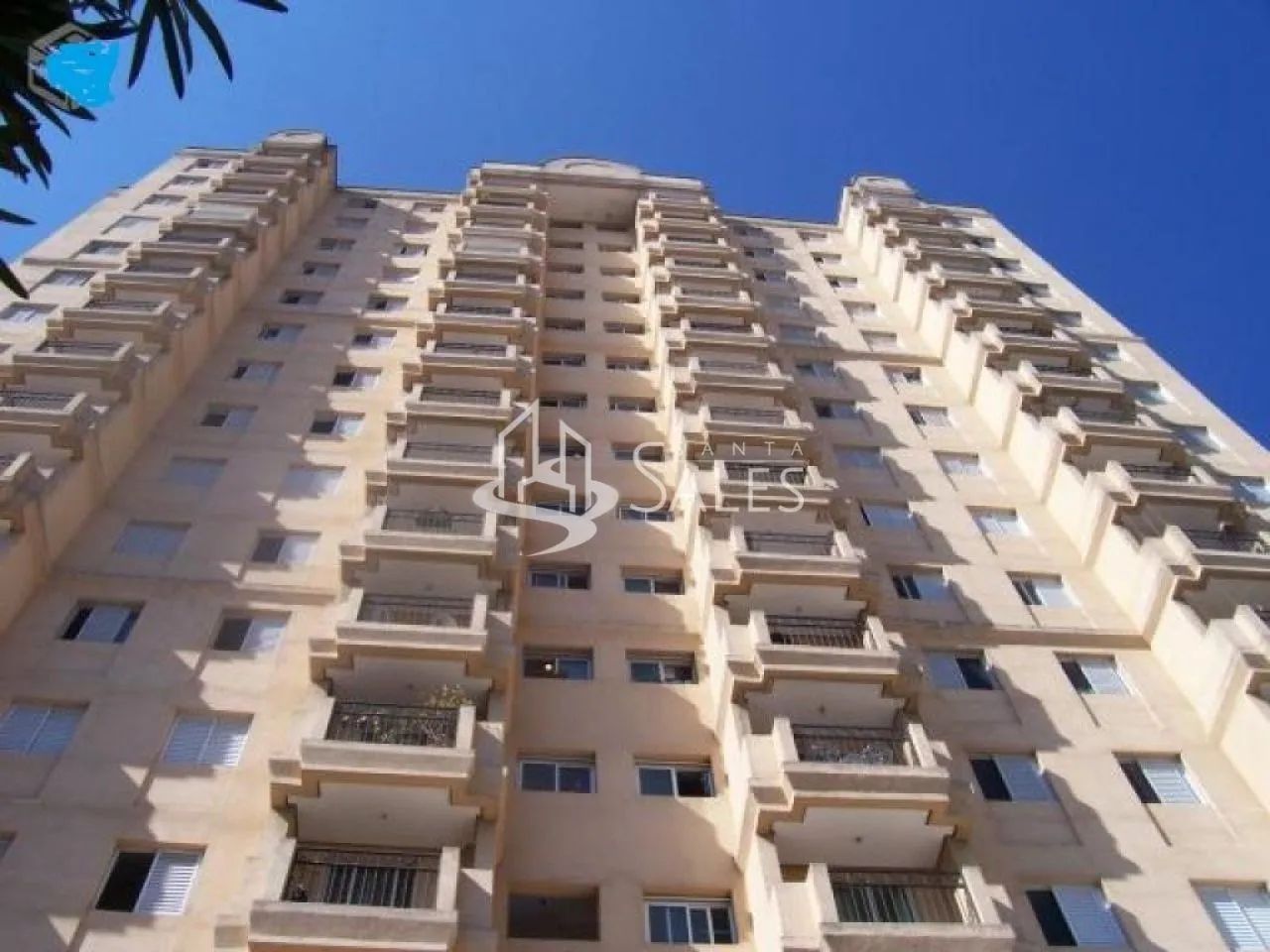 EXCELENTE APTO NA VILA GUMERCINDO