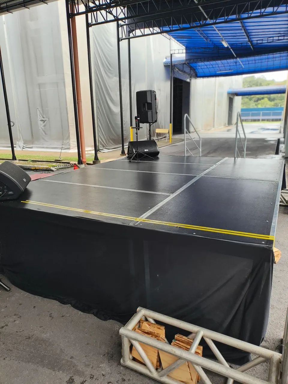 Vendo Palco Praticável 60cm a 90cm - Foto 3