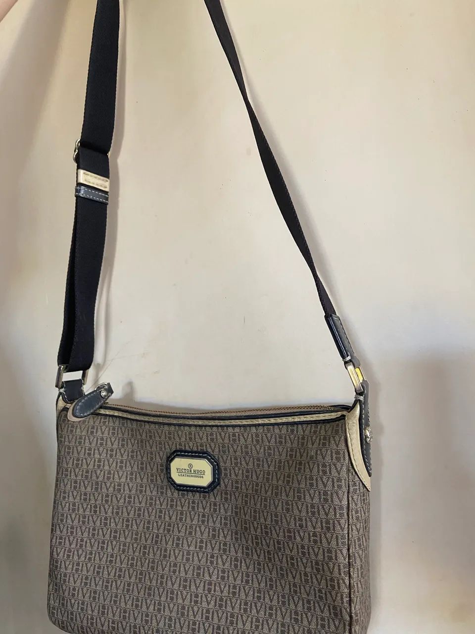 Bolsa tira colo Victor Hugo  - Foto 2