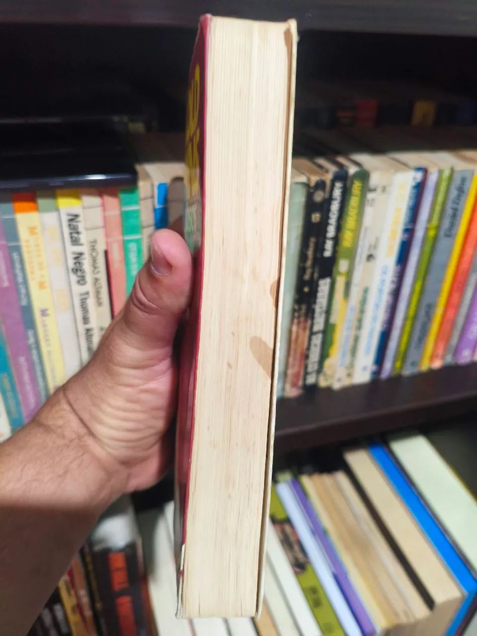 LIVRO OS AMBICIOSOS - HAROLD ROBBINS  - Foto 4