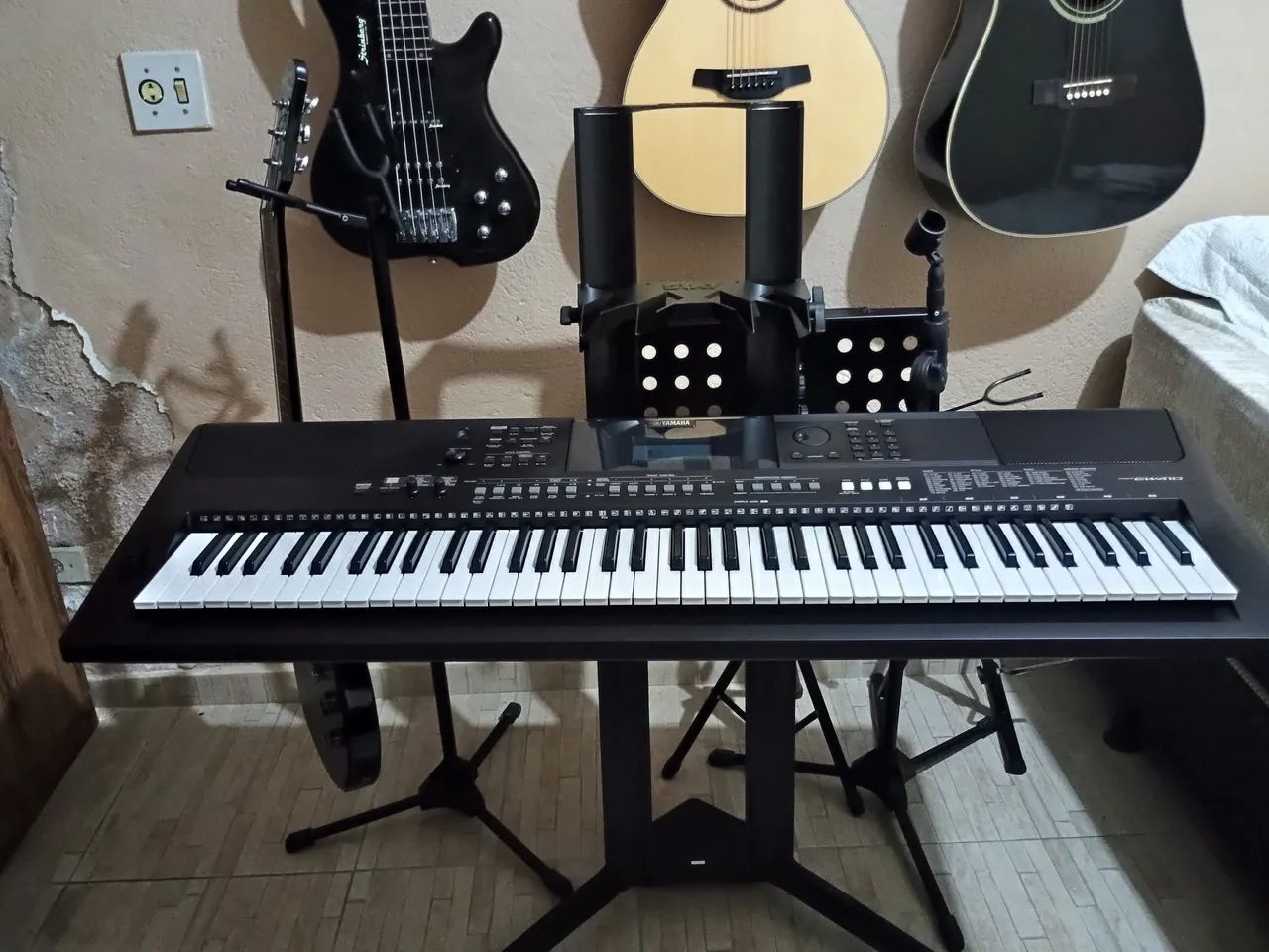 teclado Yamaha ew410