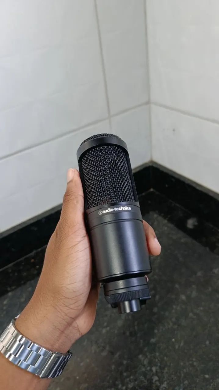 Microfone condensador AT2020.  - Foto 2