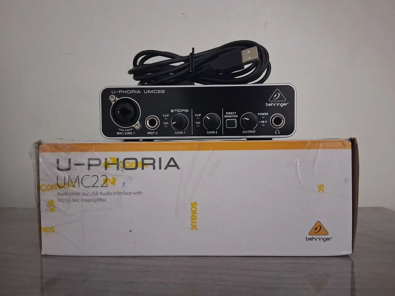 Interface de audio Behringer Uphoria UMC 22