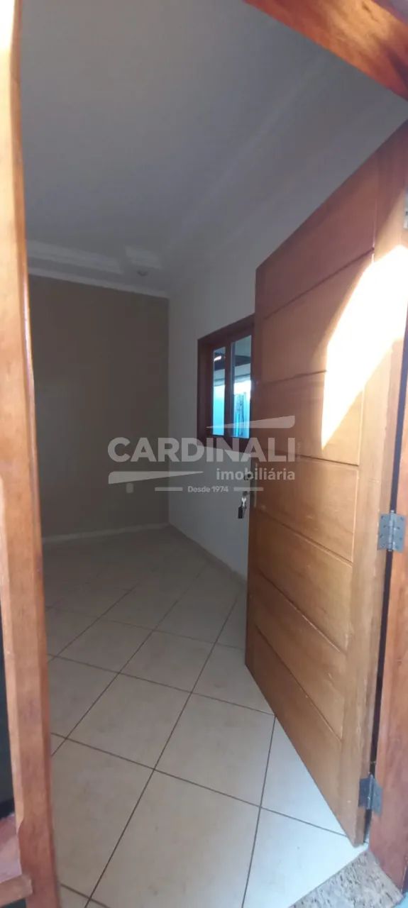 Casa com boa localização, próximo a escolas e creches. - Foto 4