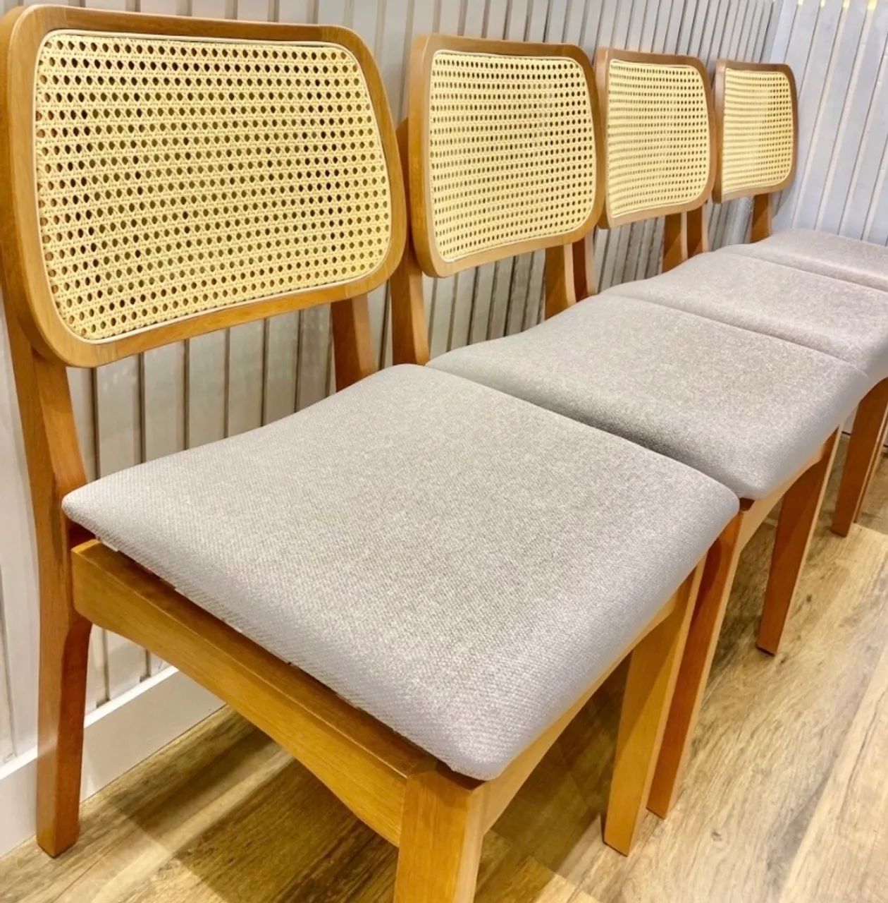 Cadeiras Novas - Foto 2