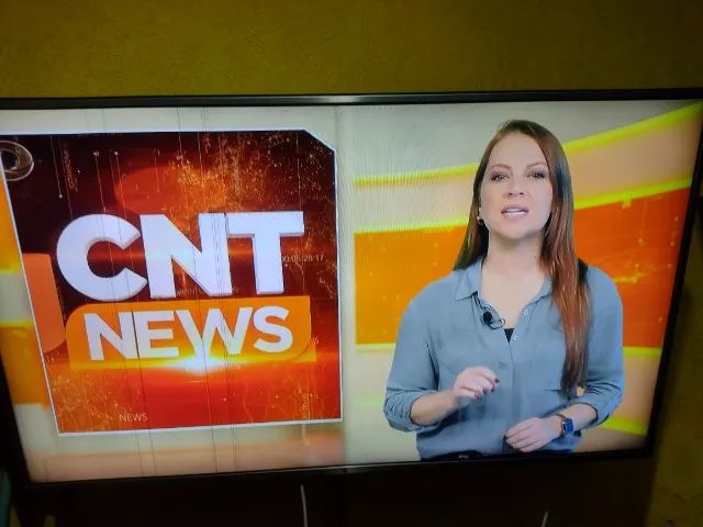  TV SMART LG MODELO: 55LA6210-SB , Com linha na tela,  Funcionando.