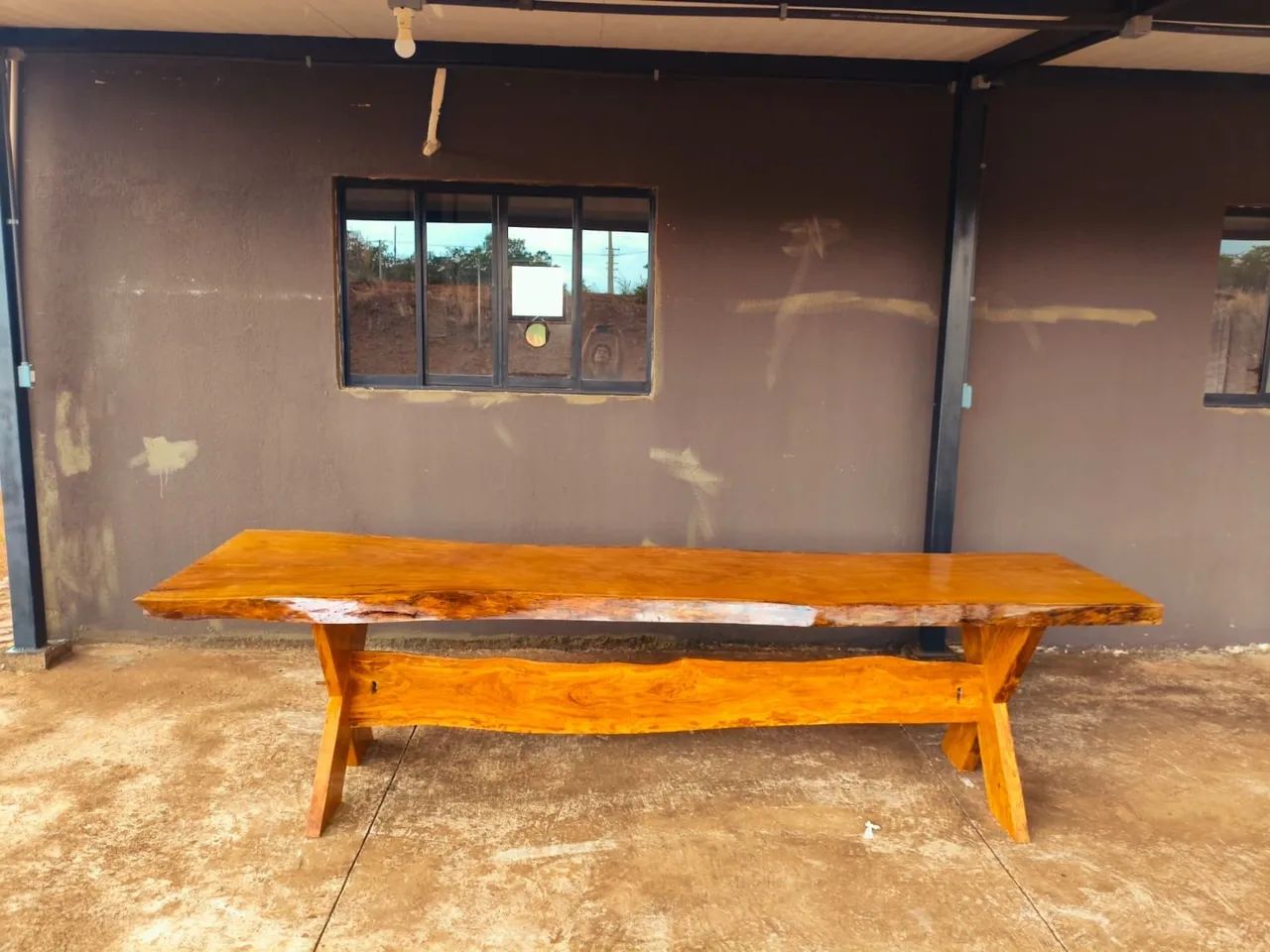 Mesa Rústica de Madeira Angelin